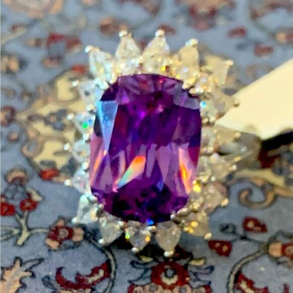 Stunning Amethyst and diamond cocktail ring . Size 8 - Picture 1 of 7